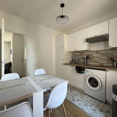 Le Monterelais : Hypercentre Apartment